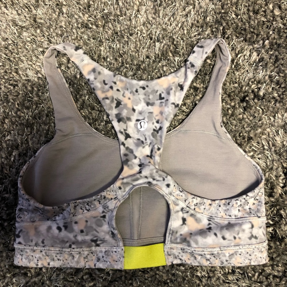 Sports bra